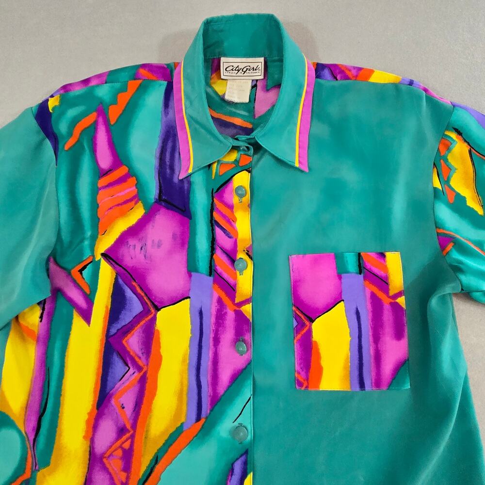 PREO-City Girl Women's Short Sleeved Shirt Green w/Multicolor Geometric Design - Picture 5 of 15